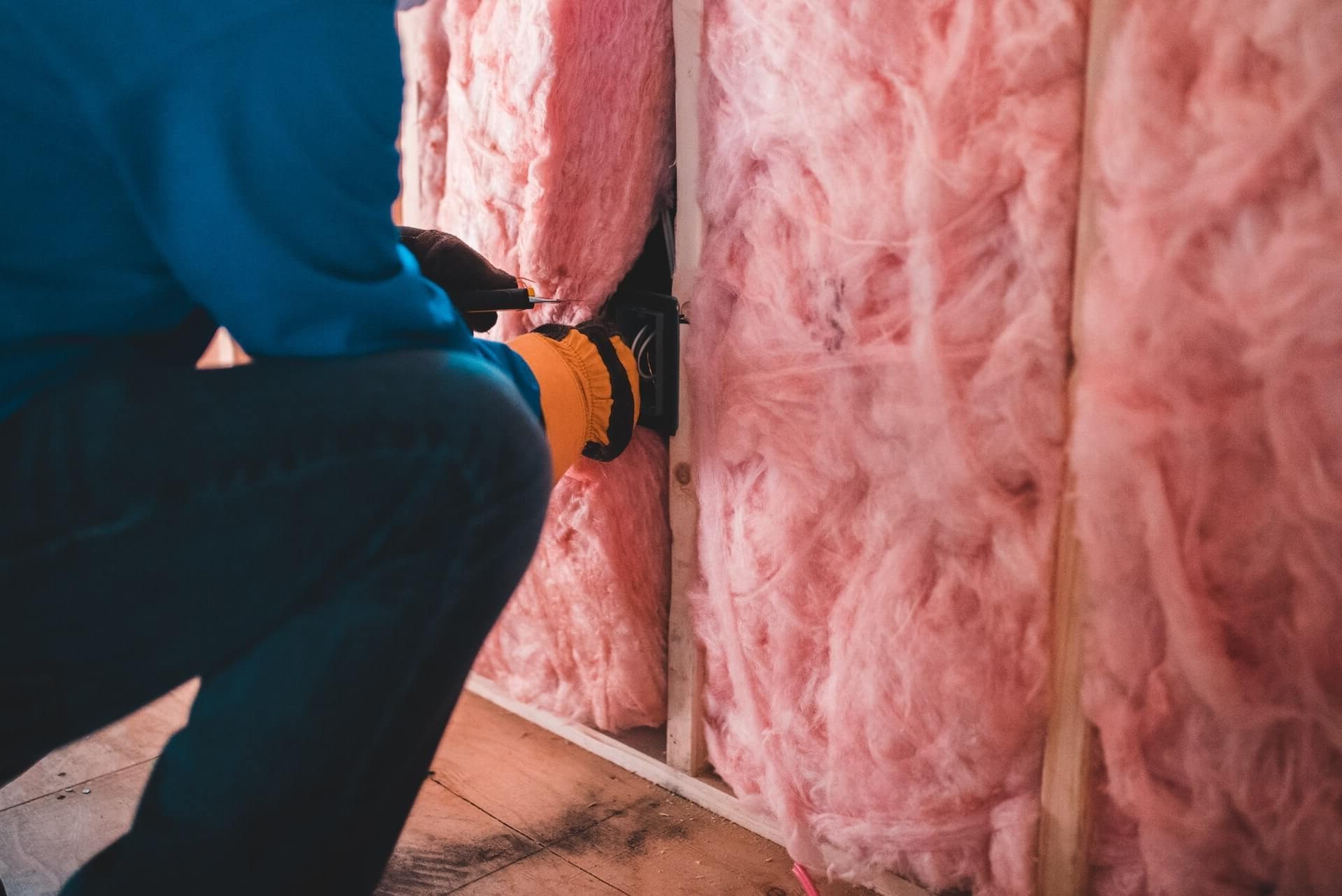 How to apply for a free loft insulation grant